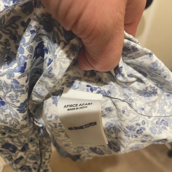 A piece apart spring dress - Picture 3 of 3